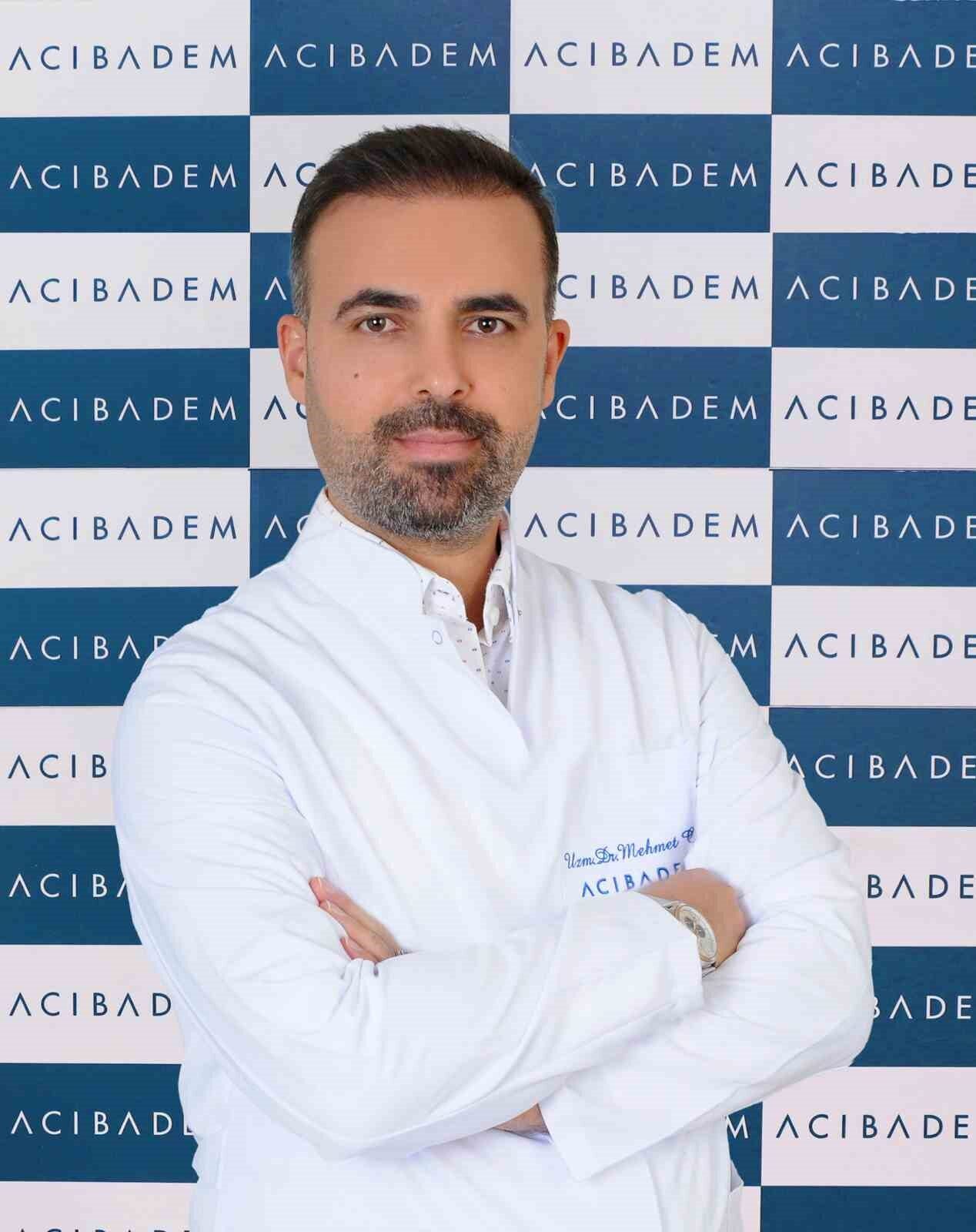 Acıbadem Adana Hastanesi'nden Dr. Mehmet Can, bel fıtığının bel ağrısı