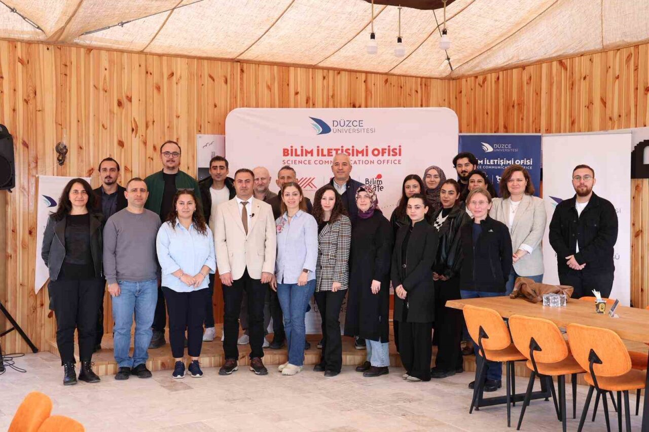 Düzce Üniversitesi’nde Geri Dönüşüm ve Sıfır Atık Temalı Bilim Kafe Etkinliği Gerçekleştirildi
