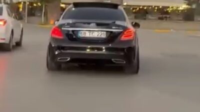 Aksaray'da M.Y. (24) isimli sürücünün drift yaparak trafiği tehlikeye sokması