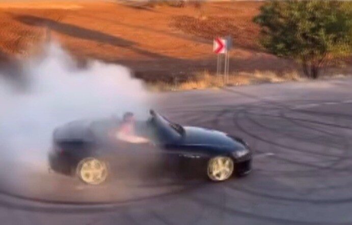 Kahramanmaraş'ın Afşin ilçesinde drift yaparken görüntüleri sosyal medyada paylaşan F.S.,