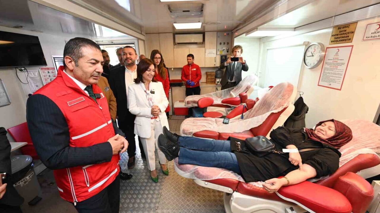 Kızılay Haftası, Denizli'de çeşitli etkinliklerle kutlandı. Türk Kızılay Denizli Şubesi,