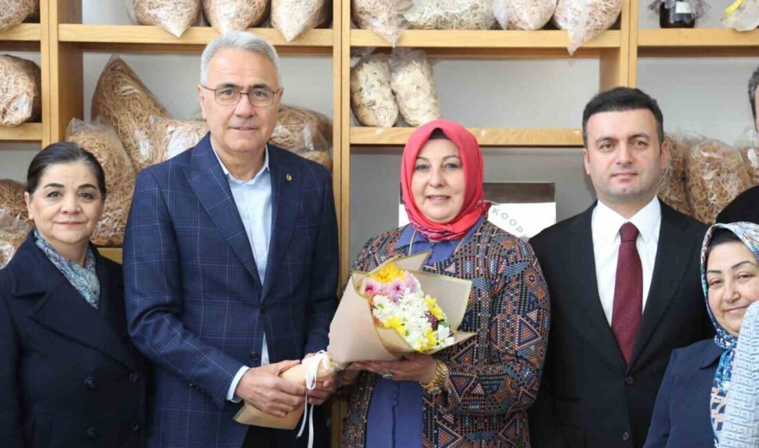 Sivas’ta Kadın Girişimciler Günü Etkinlikleri Kapsamında Kooperatif Ziyaretleri Gerçekleşti Sivas Ticaret ve Sanayi Odası Başkanı Zeki Özdemir, Vali Yardımcısı