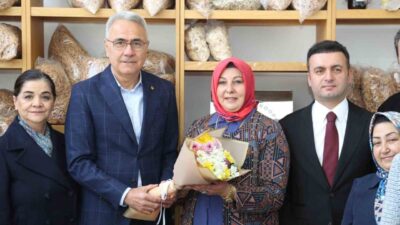 Sivas Ticaret ve Sanayi Odası Başkanı Zeki Özdemir, Vali Yardımcısı