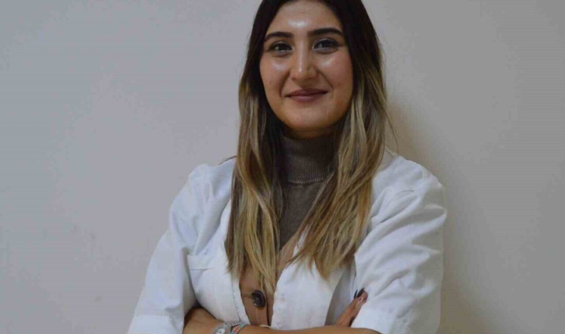 Dünya KOAH Günü’nde Uşak Eğitim ve Araştırma Hastanesi’nden Önemli Açıklamalar: Koah’ın Belirtileri ve Korunma Yöntemleri Uşak Eğitim ve Araştırma Hastanesi'nden Dr. Öğr. Üyesi Şerife Demir