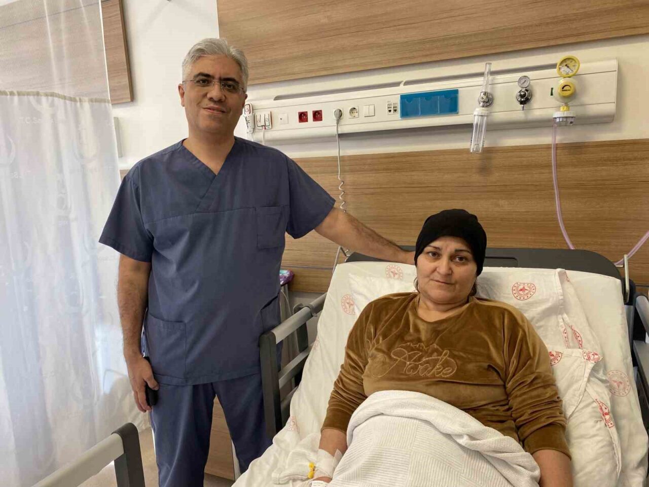 Eskişehir Şehir Hastanesi'nde, 47 yaşındaki Figen Kayhan'a nadir görülen bir