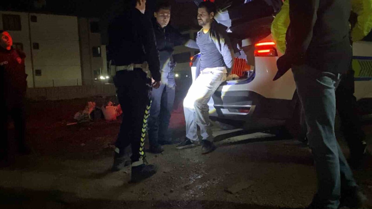 Bursa'nın İnegöl ilçesinde polis ekiplerinin dur ihtarına uymayan sürücü Nurettin