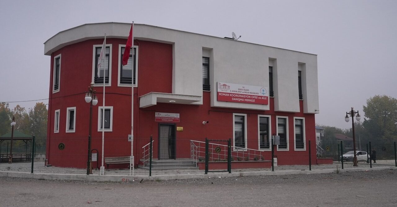 Düzce Belediyesi, bazı medya organlarında deprem parasının Süleyman Soylu Kültür