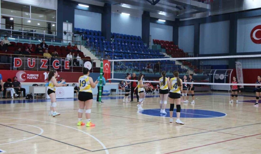 Düzce'de voleybol tutkunları için heyecan dolu günler başladı. 12 takımın
