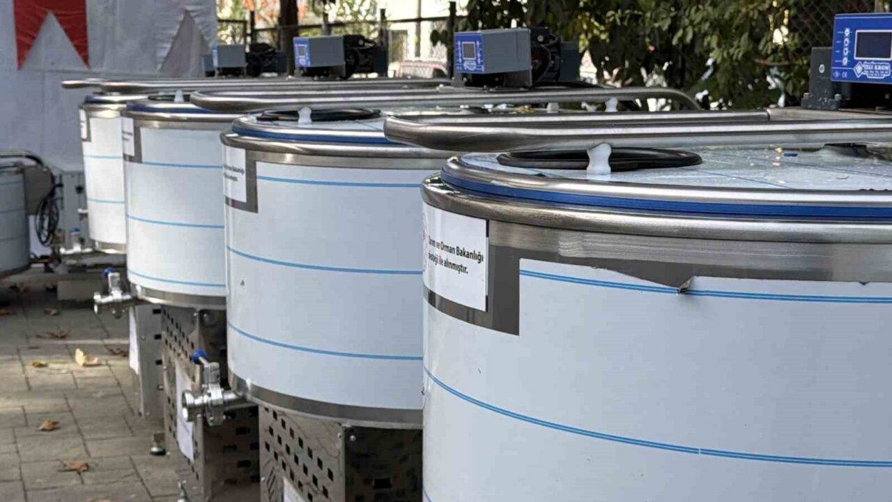 Düzce’de Süt Üreticilerine Hibe Süt Soğutma Tankları Dağıtımı Gerçekleştirildi