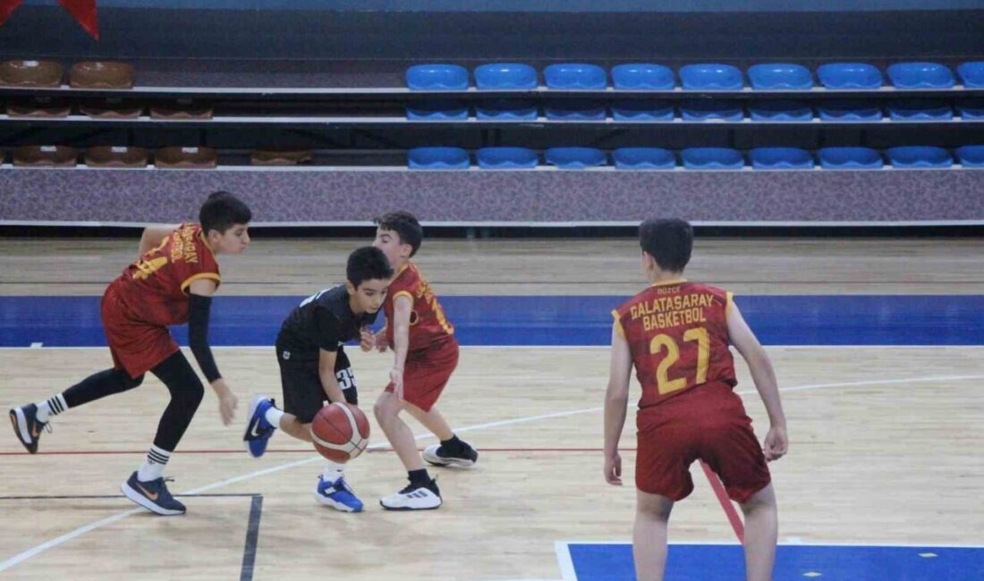 Düzce’de U-14 Erkekler Yerel Basketbol Ligi Heyecanı Başladı Düzce'de U-14 basketbol erkekler yerel ligi başladı. Düzce Gençlik ve
