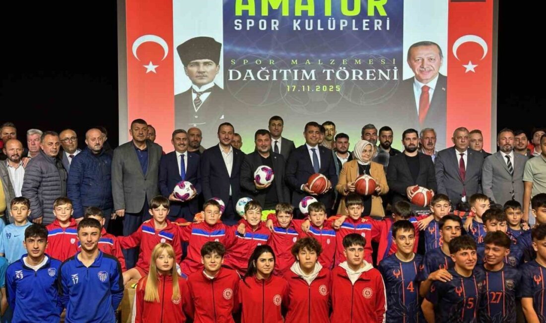 Düzce’de Amatör Spor Kulüplerine 1 Milyon 100 Bin Liralık Malzeme Desteği Verildi Düzce’de amatör spor kulüplerine 1 milyon 100 bin liralık malzeme