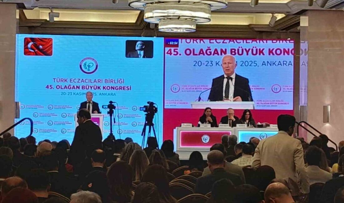 Aydın Eczacı Odası Başkanı Sefa Karaarslan’dan TEB Kongresi’nde Mesleğin Geleceği İçin Çözüm Önerileri Aydın Eczacı Odası Başkanı Sefa Karaarslan, TEB'in kongresinde eczacılık sektöründeki