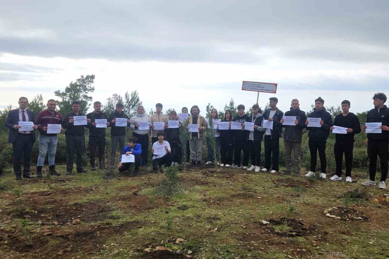 Balıkesir’in Edremit ilçesinde düzenlenen "Yeşil Vatan Seferberliği" çerçevesinde, Gürcistan'da C-130