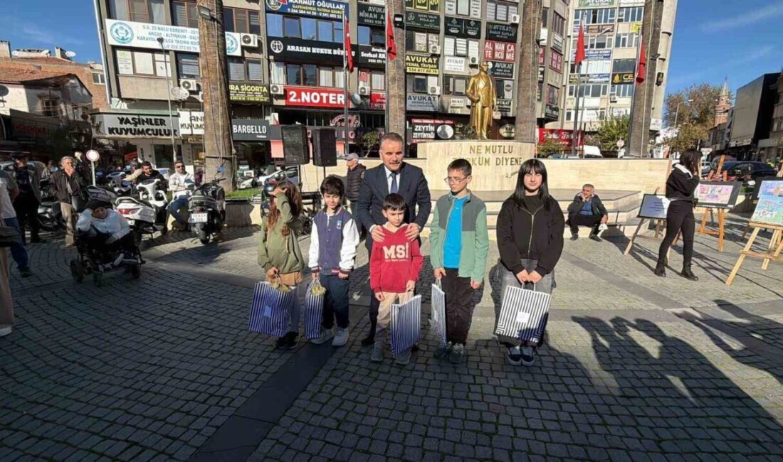 Edremit'te "2025 Aile Yılı" ve "25 Kasım Kadına Yönelik Şiddetle