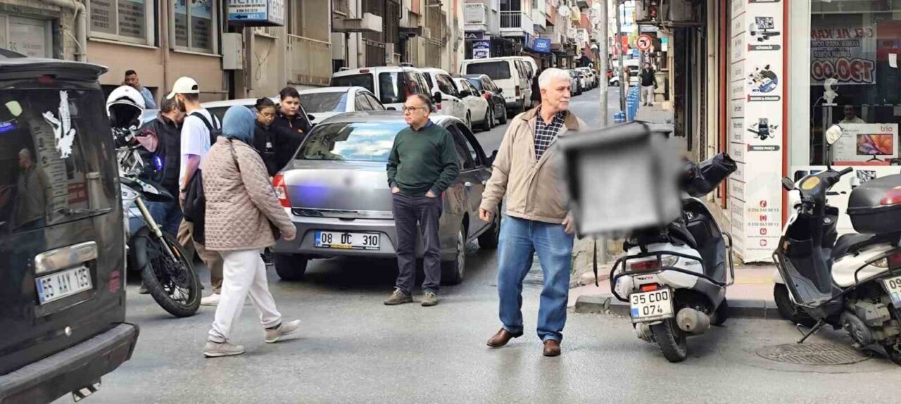 Aydın'ın Efeler ilçesinde, motokuryenin bir otomobille çarpışması sonucu bir kişi