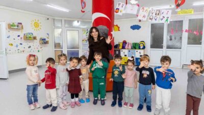 Başak Köse, 4 yaşında başladığı anaokuluna 25 yıl sonra öğretmen