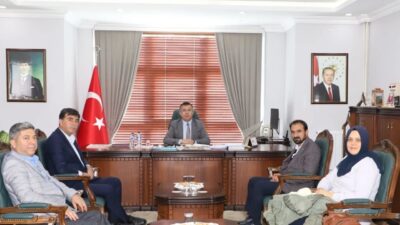 Ahmet Yasav, Memur-Sen Manisa İl Temsilcisi olarak Demirci'deki eğitim kurumlarını