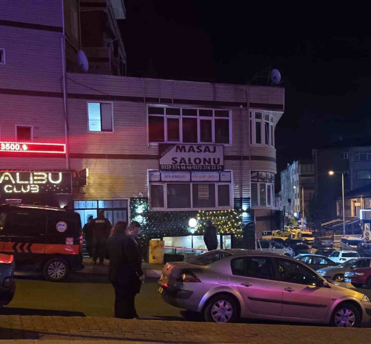 Zonguldak’ın Ereğli ilçesinde polis, eğlence mekanları ve masaj salonlarına yönelik