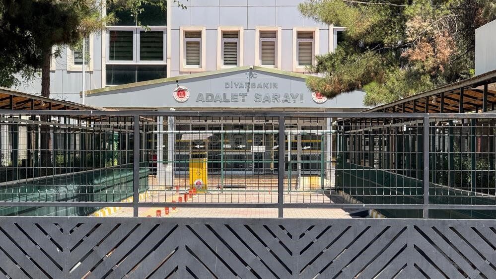 Diyarbakır'da Türkmenistanlı Ejegül Ovezova'yı öldürdüğü iddia edilen eski polis memuru