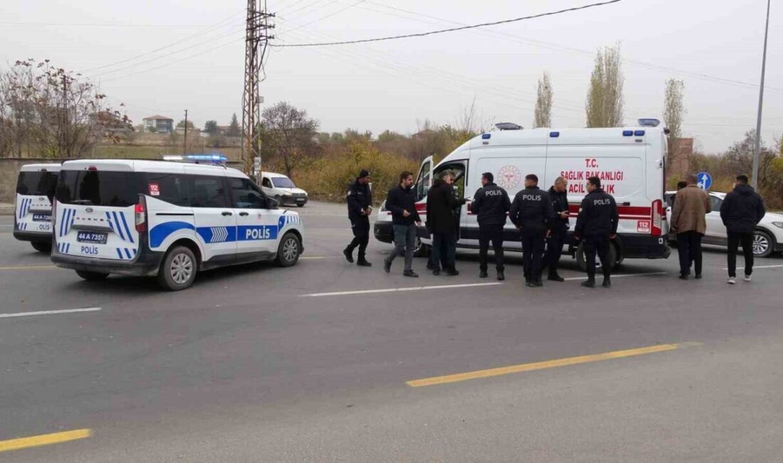 Malatya'da, ekip aracında fenalaşan polis memuru acil olarak hastaneye kaldırıldı.