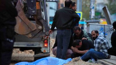 Antalya'da Okan Işık (81), ekmek almak için yola geçtiği sırada