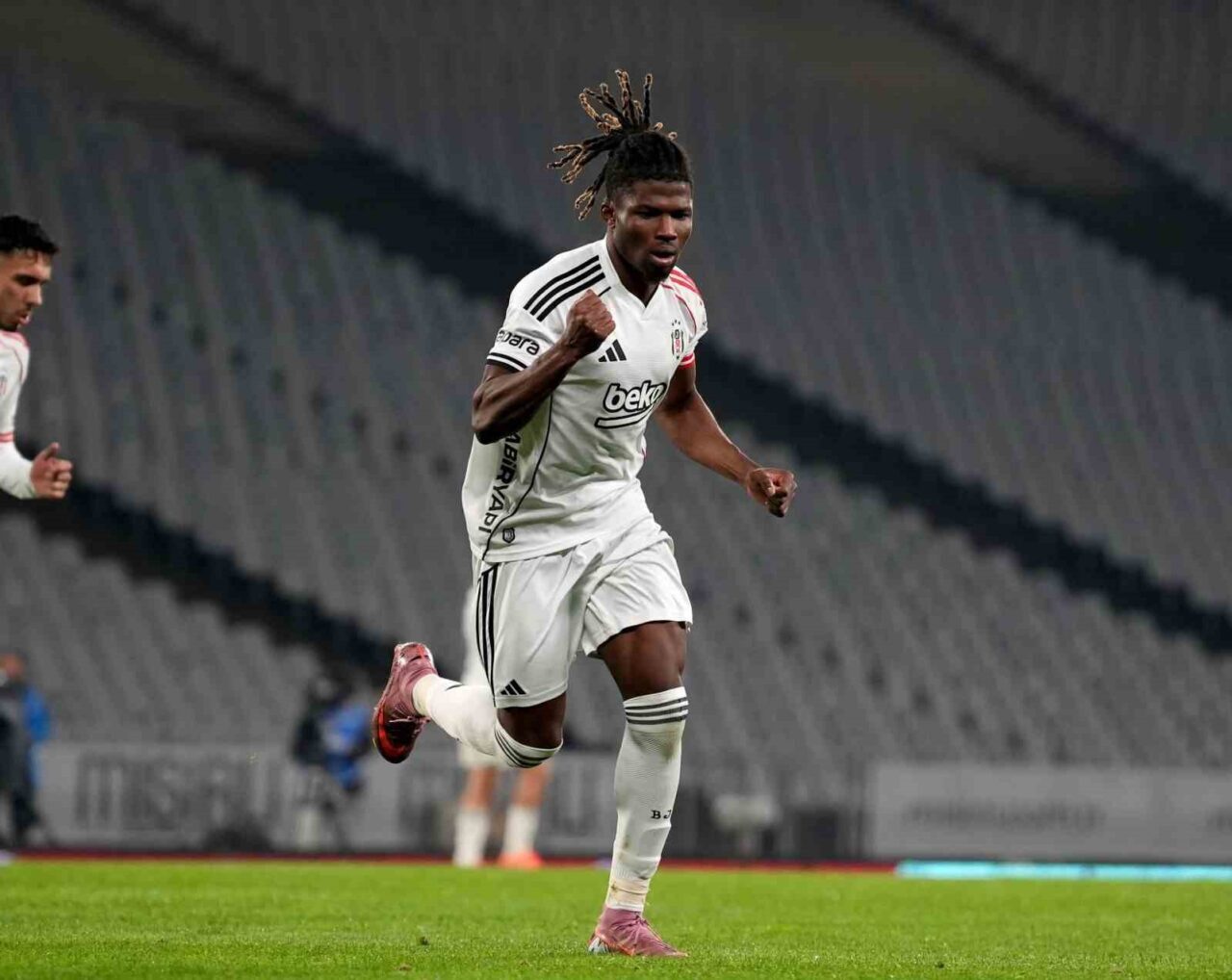 Beşiktaş, Trendyol Süper Lig'in 14. haftasında Fatih Karagümrük'ü 2-0 yenerek