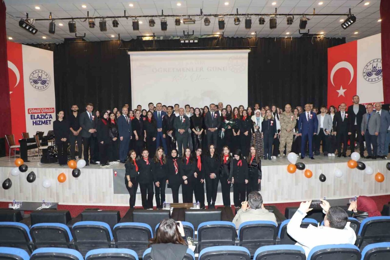 Elazığ'da 24 Kasım Öğretmenler Günü, Bünyamin Eroğlu Kültür ve Kongre