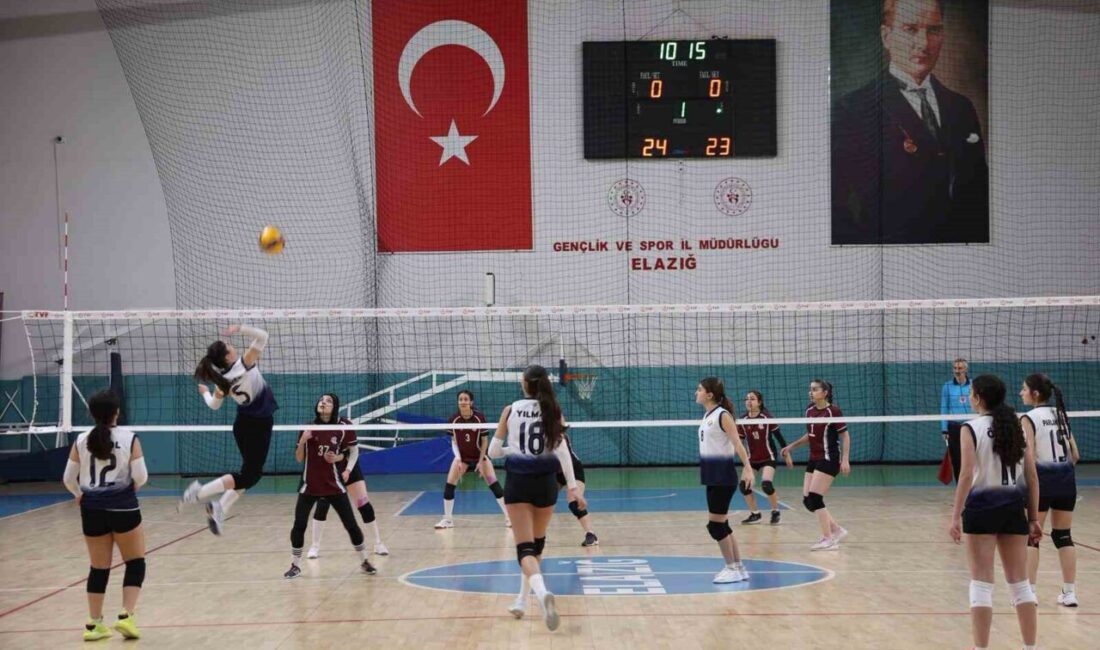 Elazığ’da Gençler A Voleybol İl Birinciliği Müsabakaları Heyecanla Tamamlandı Elazığ'da düzenlenen Okul Sporları Gençler A Voleybol İl Birinciliği sona