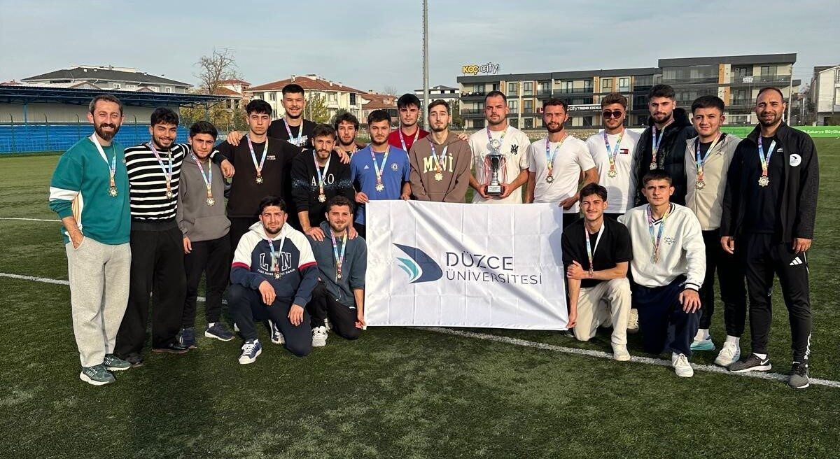 Düzce Üniversitesi Futbol Takımı, Sakarya Uygulamalı Bilimler Üniversitesi'nin ev sahipliğinde