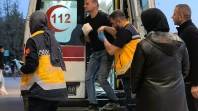 Bursa’nın İnegöl ilçesinde Engin A. (45), traktörünün hidrolik sistemini tamir