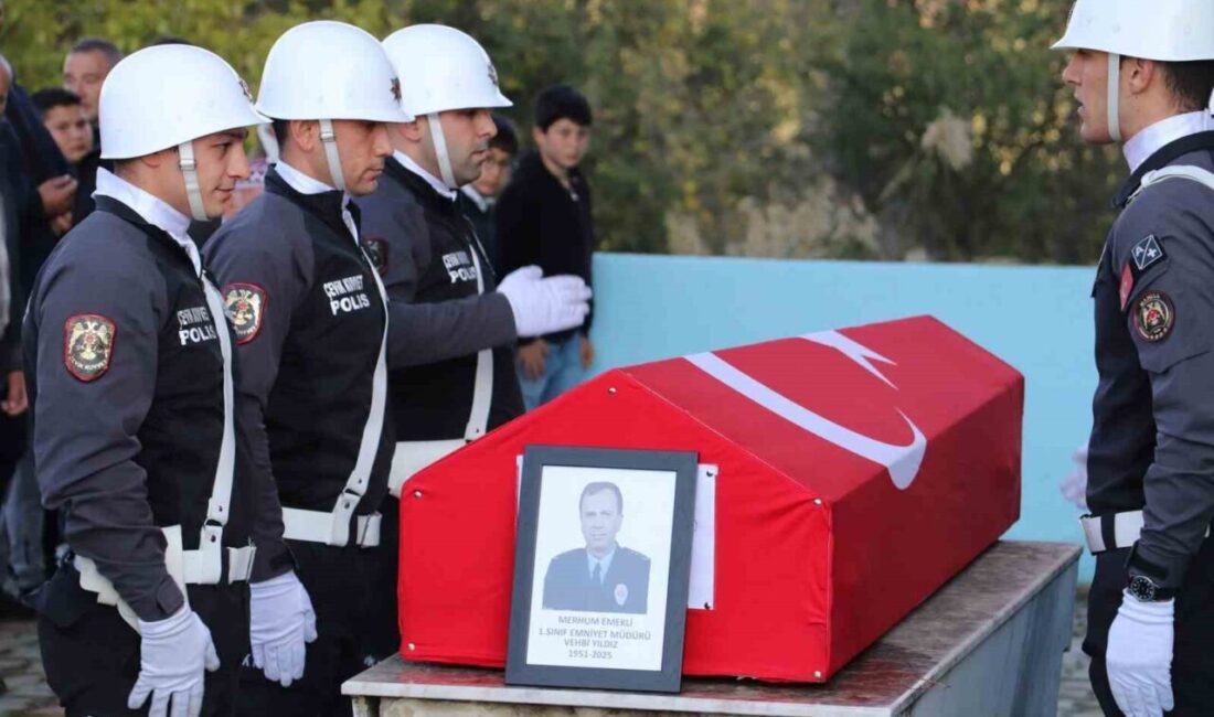 74 yaşındaki emekli 1. Sınıf Emniyet Müdürü Vehbi Yıldız, Bodrum'daki