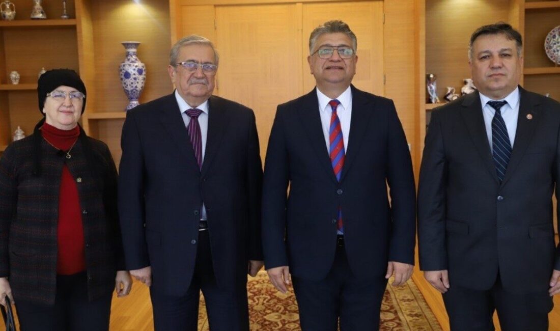 Tavşanlı’da Emekli Eğitimciler Ahmet ve Ümran Urfalı’dan Kültürel Katkılar ve İstişareler Kütahya Tavşanlı'da uzun yıllar eğitim alanında hizmet veren emekli Milli