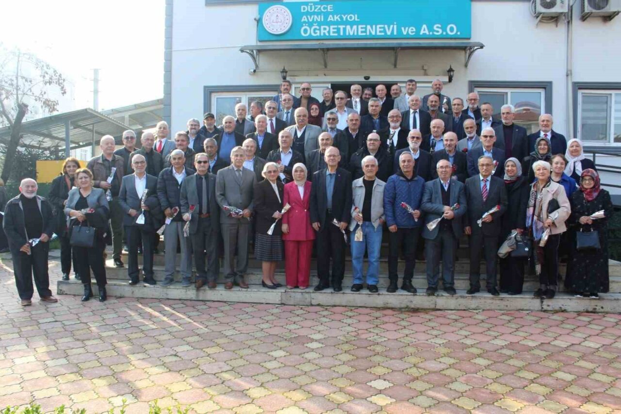 Düzce İl Milli Eğitim Müdürlüğü, "Maarifin Çınarlarına Vefa" projesi çerçevesinde