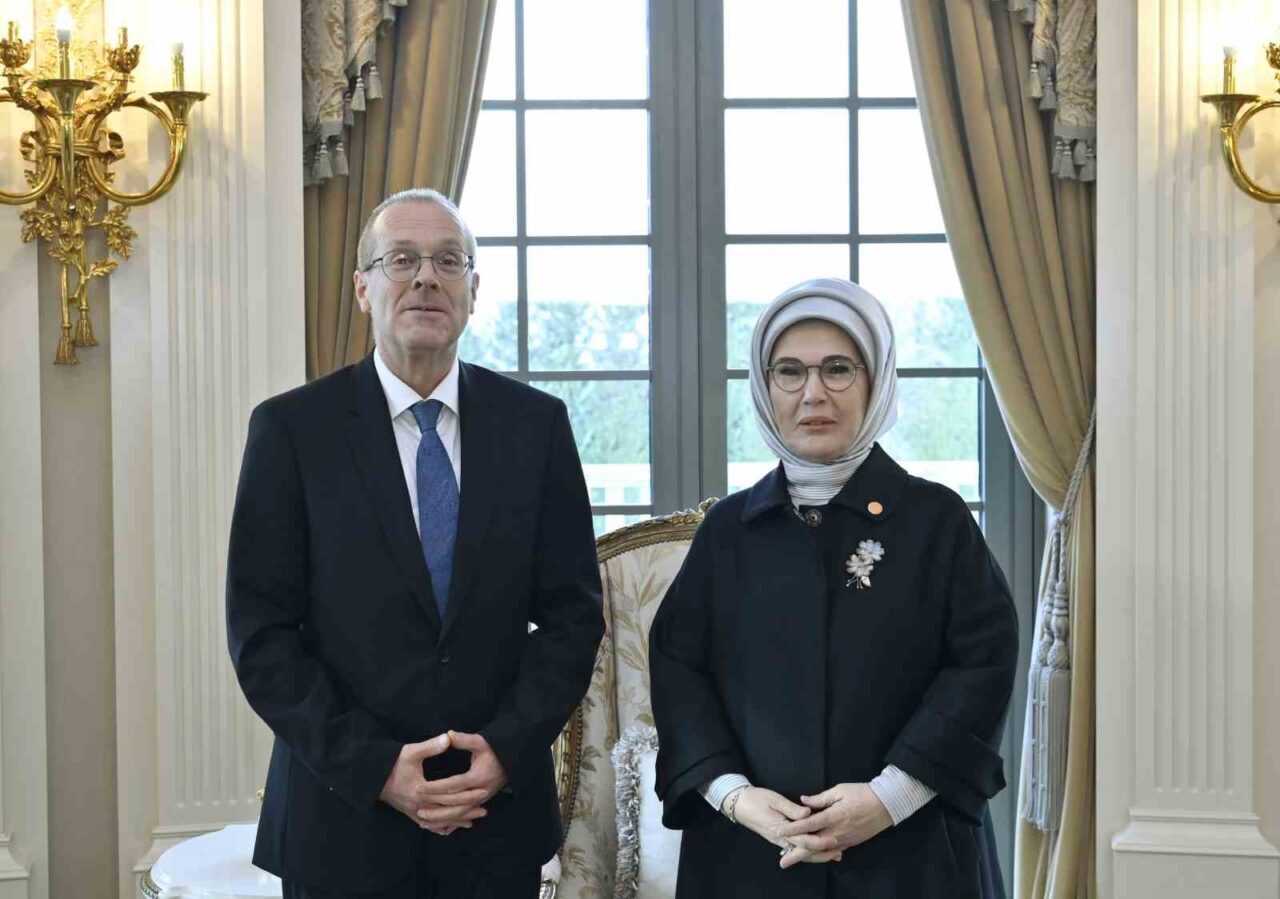 Emine Erdoğan, Dünya Sağlık Örgütü Avrupa Bölgesi Direktörü Hans Kluge