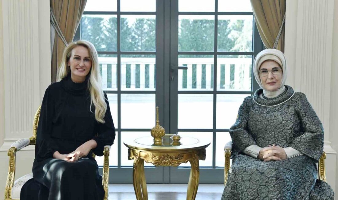 Emine Erdoğan, KKTC Cumhurbaşkanı Tufan Erhürman’ın eşi Nilden Bektaş Erhürman
