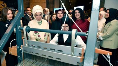 Cumhurbaşkanı Recep Tayyip Erdoğan'ın eşi Emine Erdoğan, Anadolu Medeniyetleri Müzesi'nde