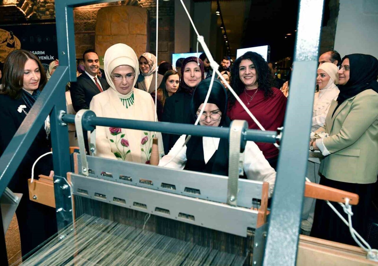 Cumhurbaşkanı Recep Tayyip Erdoğan'ın eşi Emine Erdoğan, Anadolu Medeniyetleri Müzesi'nde