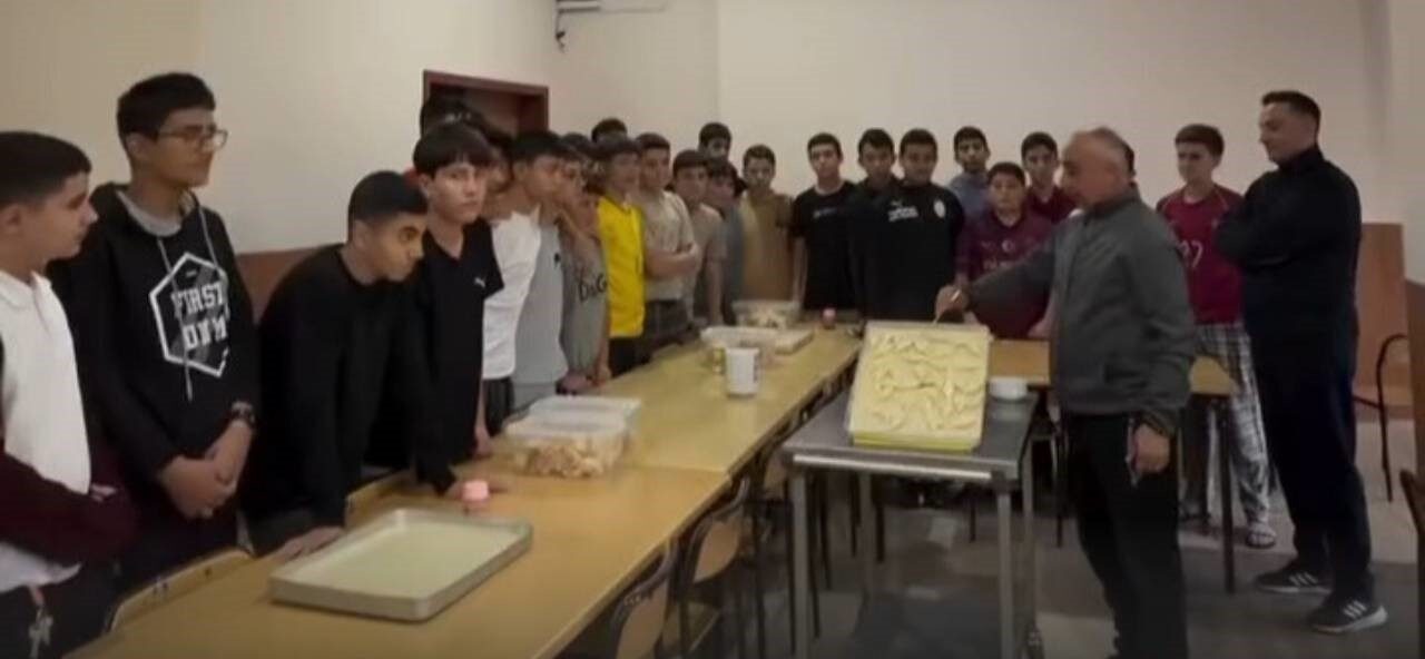 Emirdağ Fen Lisesi'nde, Müdür Celil Sağlam'ın öncülüğünde düzenlenen etkinlikle öğrencilere