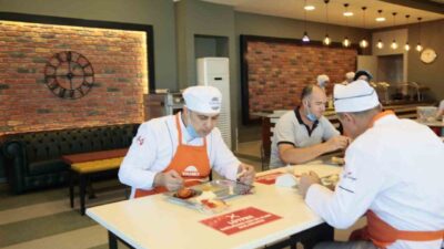 Son günlerde Türkiye'de yaşanan gıda zehirlenmeleri, toplu yemek hizmetinin toplumsal
