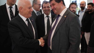 Bursa Büyükşehir Belediye Başkanı Mustafa Bozbey, özel gereksinimli bireyler için