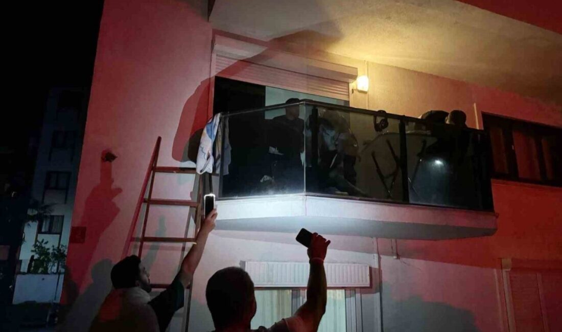 Balıkesir'in Erdek ilçesinde Burak İnci, sevgilisi Dilruba Elif Çetin'i (22)