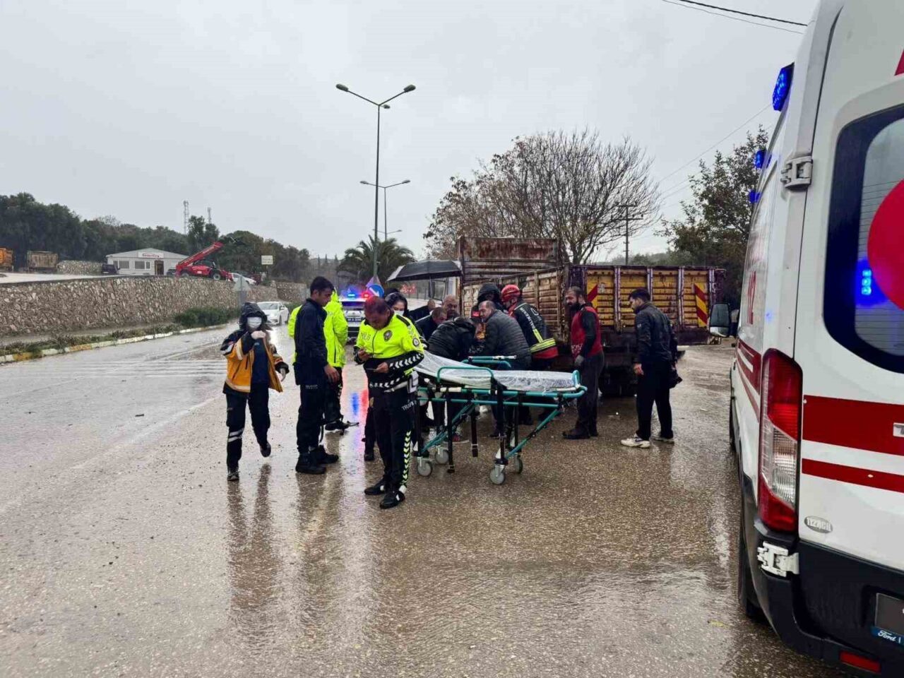 Balıkesir'in Erdek ilçesinde motosiklet ve kamyonun çarpışması sonucunda Batuhan Ş.