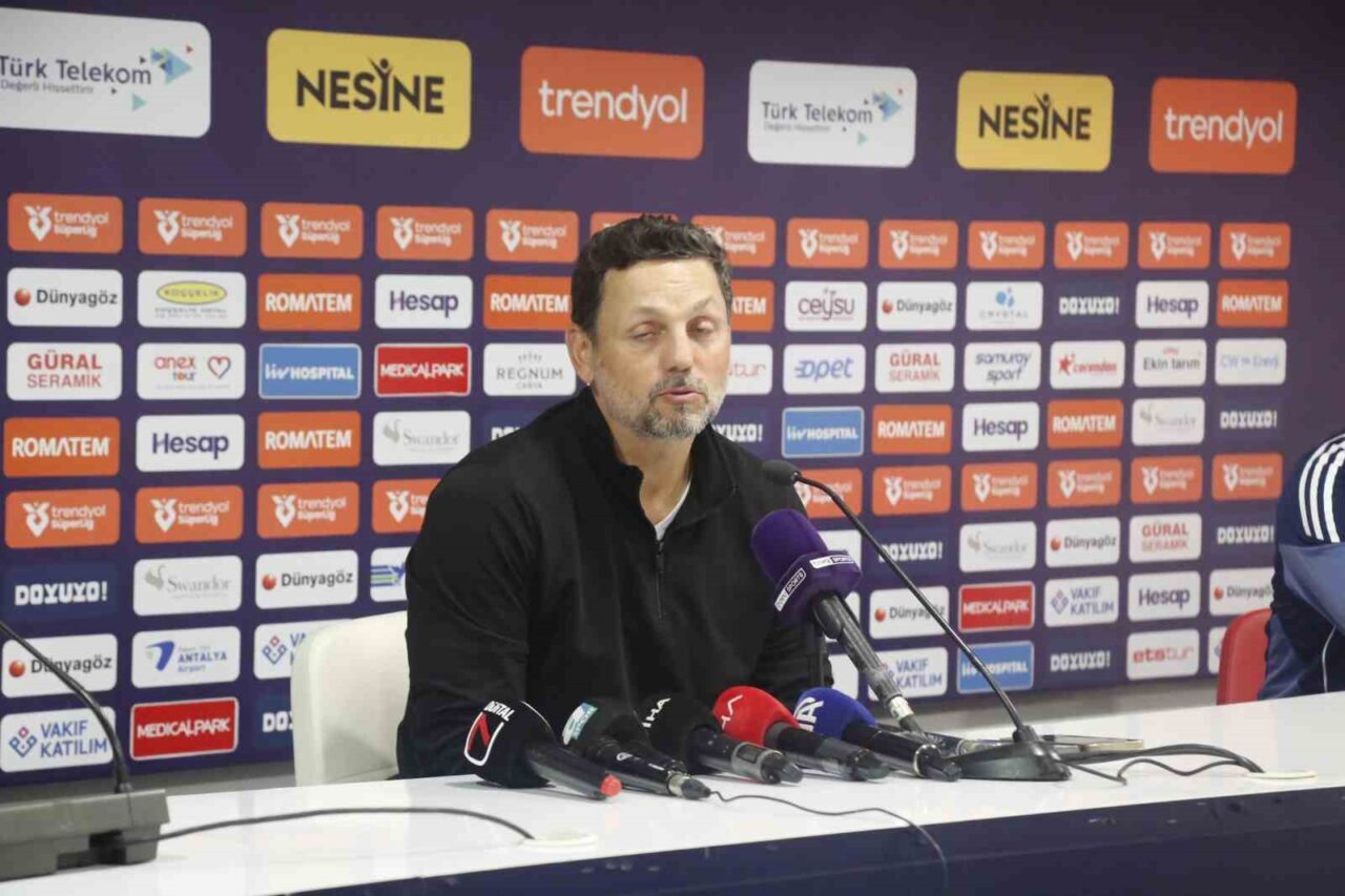 Antalyaspor'un Teknik Direktörü Erol Bulut, Beşiktaş'a 3-1 kaybettikleri maç sonrası