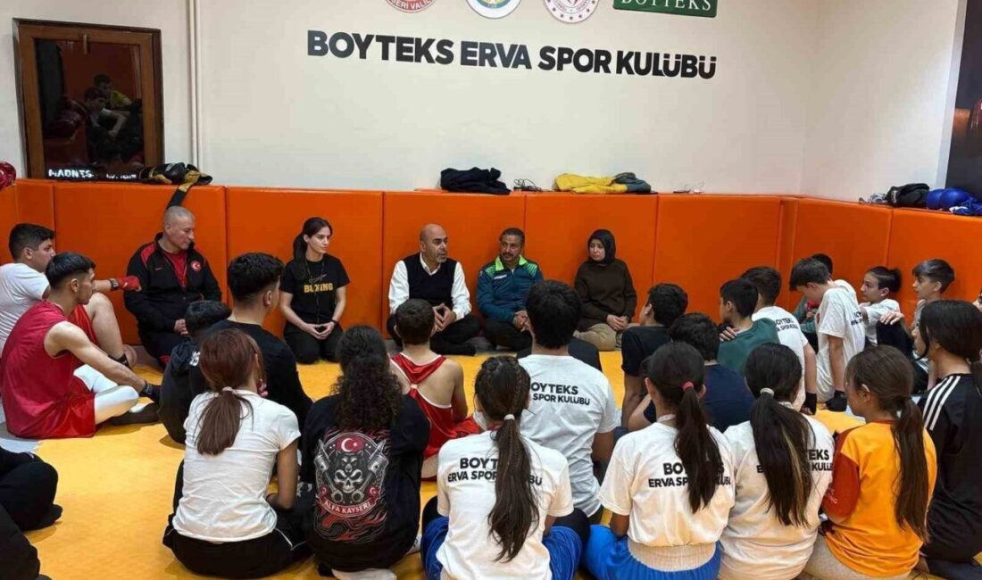 Kayseri Valisi Gökmen Çiçek'in himayesinde açılan Boyteks ERVA Spor Okulu'nda