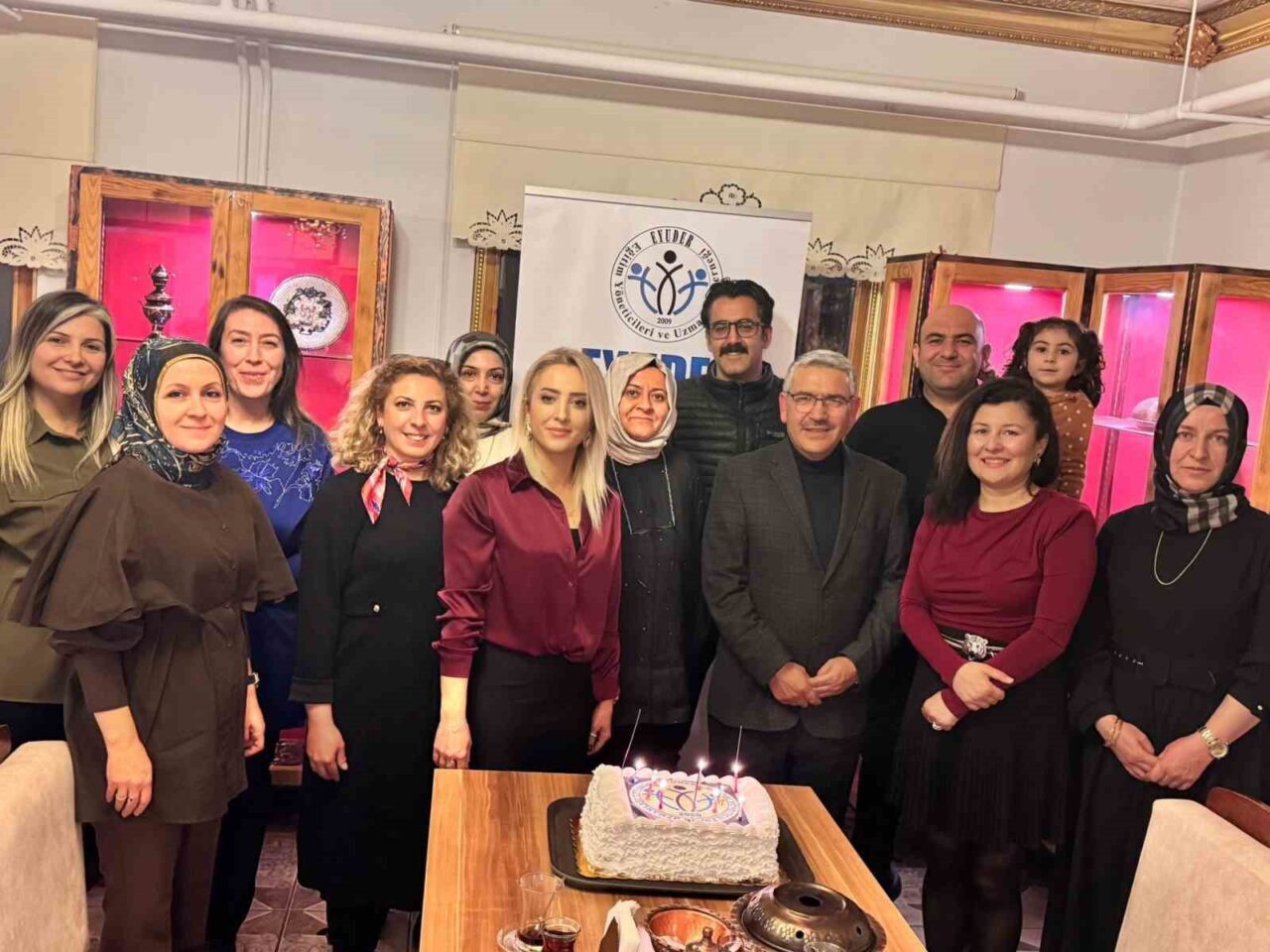 Erzincan Eğitim Yöneticileri ve Uzmanları Derneği (EYUDER), Öğretmenler Günü etkinliğinde