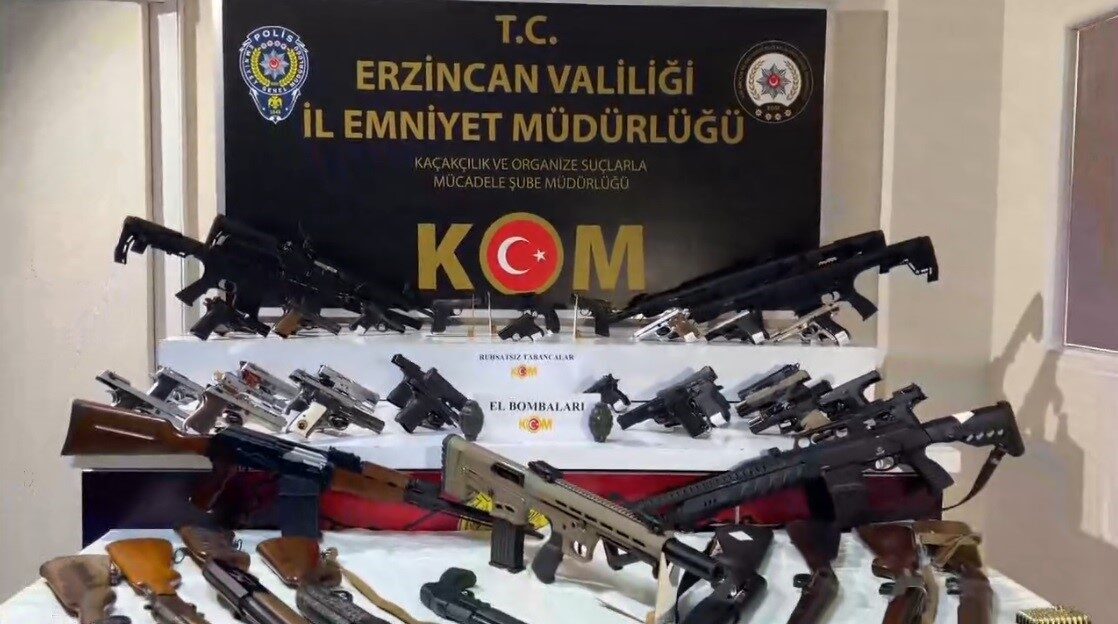Erzincan’da Sosyal Medya Üzerinden Silah Ticareti Yapan Şebekeye Operasyon Düzenlendi
