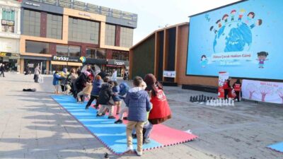 Erzincan'da 20 Kasım Dünya Çocuk Hakları Günü etkinlikleri, ailelerin ve