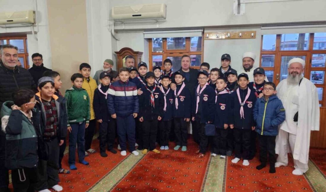 Erzincan’da Manevi Kardeşlik İçin Cumartesi Sabah Namazı Buluşması Gerçekleşti Erzincan'da düzenlenen Cumartesi Sabah Namazı Buluşmaları, bu hafta da yoğun