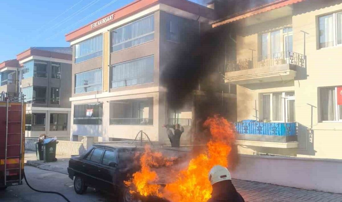 Erzincan’da park halindeki araçta meydana gelen yangın, itfaiye müdahalesiyle başarıyla söndürüldü. Erzincan'ın Cumhuriyet Mahallesi'nde park halindeki bir otomobilde çıkan yangın, itfaiye