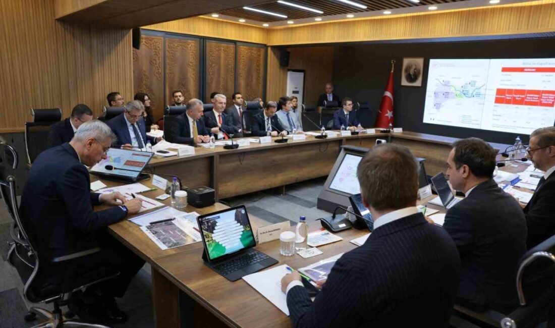 Sağlık Bakanı Prof. Dr. Kemal Memişoğlu, Erzincan'da sağlık hizmetlerini değerlendirdiği